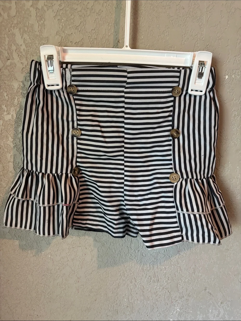 Striped Ruffle girls Shorts - Black & White